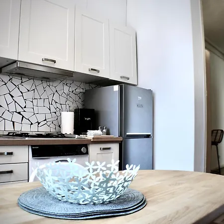 Lempika Apartament *